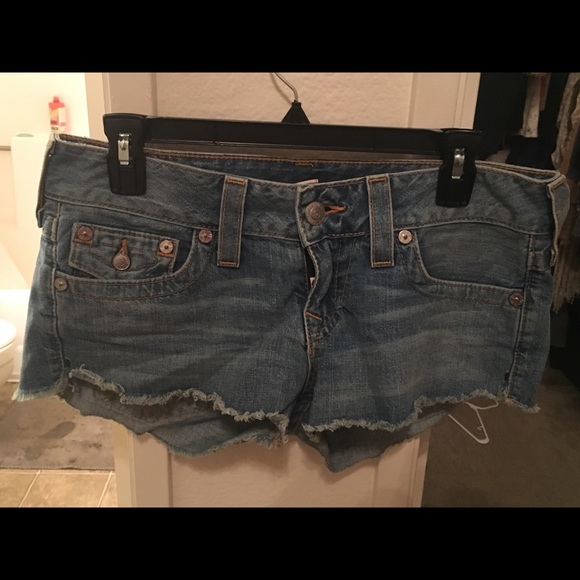True religion shorts - Picture 2 of 3